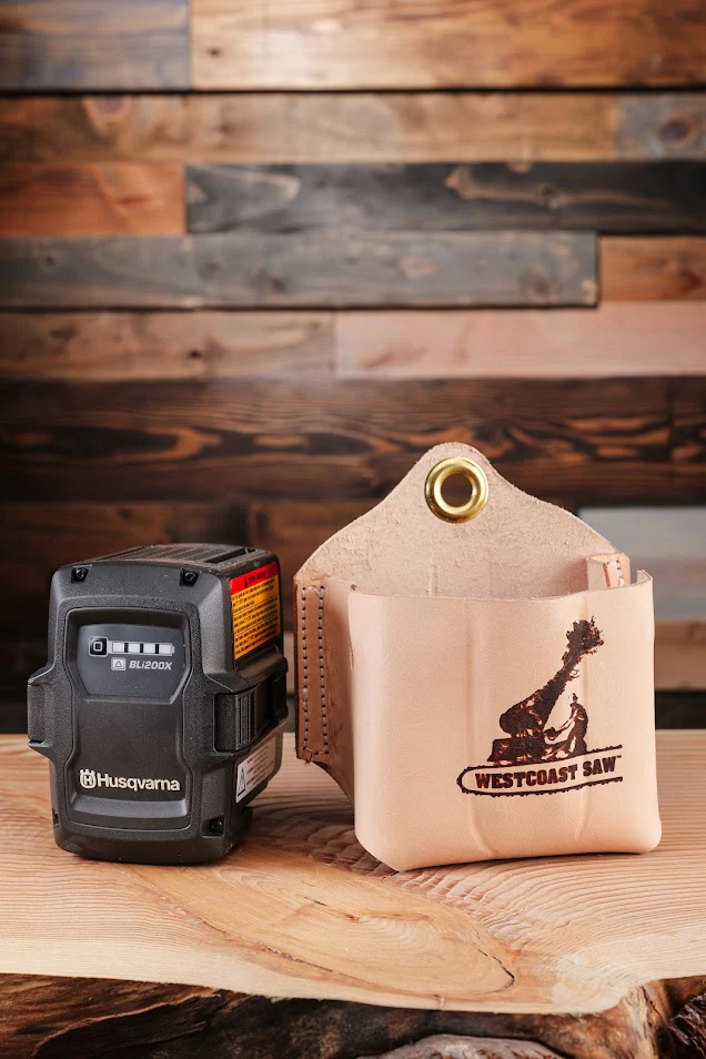 Westcoast Saw Leather Battery Pouch - Image 4